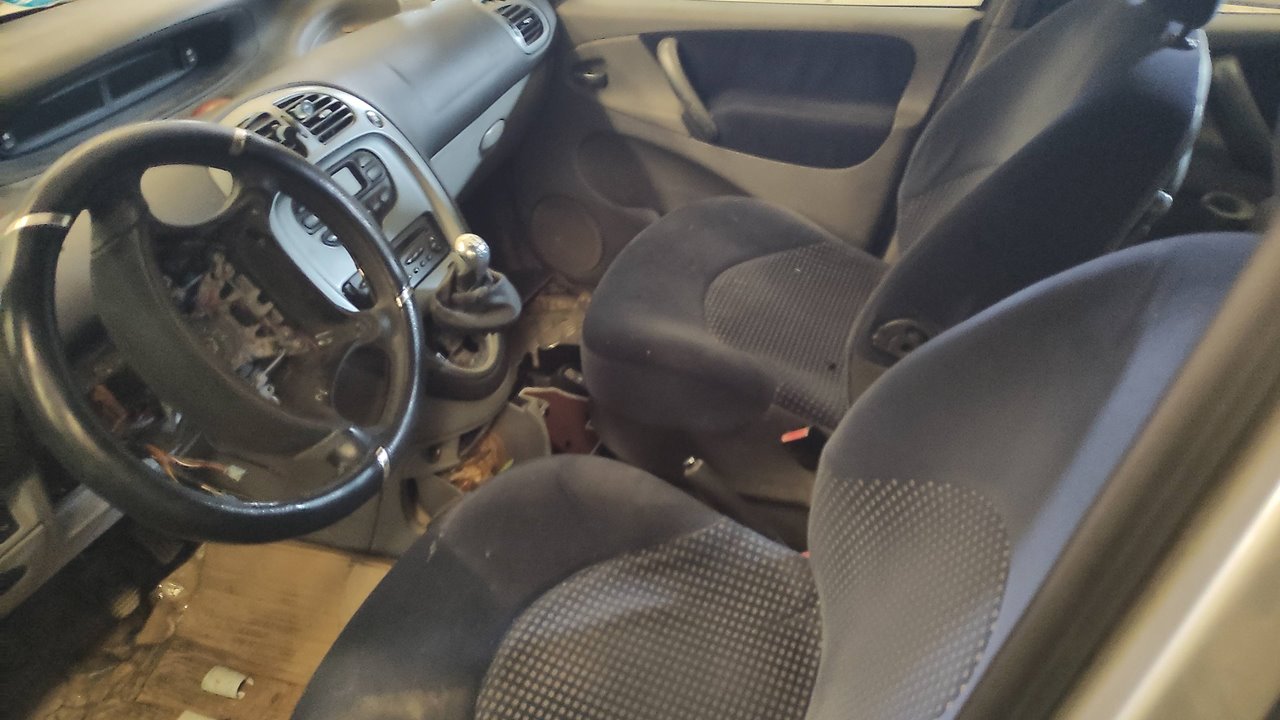 S118085320D CAJA RELES FUSIBLES CITROEN XSARA PICASSO 2005 18493 devimagesvext/08283e45-1ba6-4c70-9a92-5b0ff35685bb/migcrv/imagenes/000/000/534/000000534504.jpeg