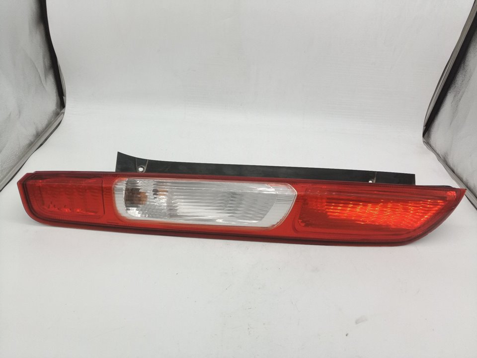 SIN DEFINIR PILOTO TRASERO IZQUIERDO FORD FOCUS BERLINA 2007 31864 devimagesvext/08283e45-1ba6-4c70-9a92-5b0ff35685bb/migcrv/imagenes/000/000/535/000000535938.jpeg