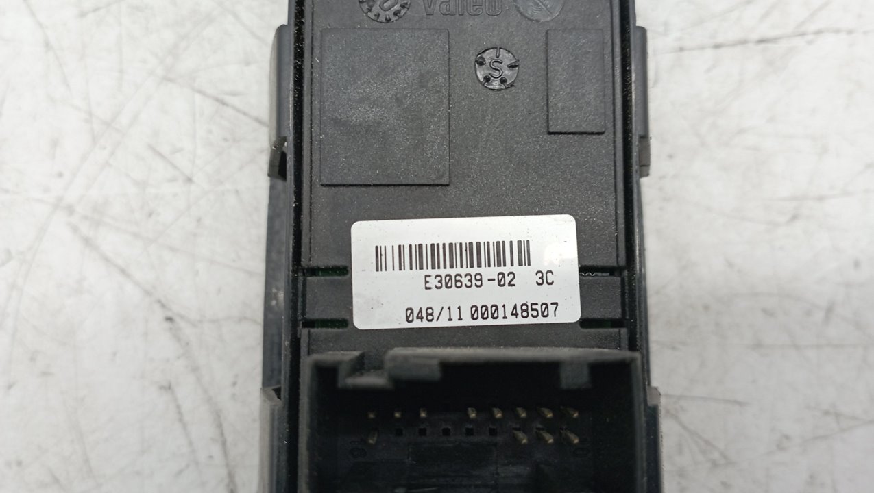 E30639023C MANDO ELEVALUNAS DELANTERO IZQUIERDO CITROEN JUMPY 2011 23176 devimagesvext/08283e45-1ba6-4c70-9a92-5b0ff35685bb/migcrv/imagenes/000/000/536/000000536300.jpeg