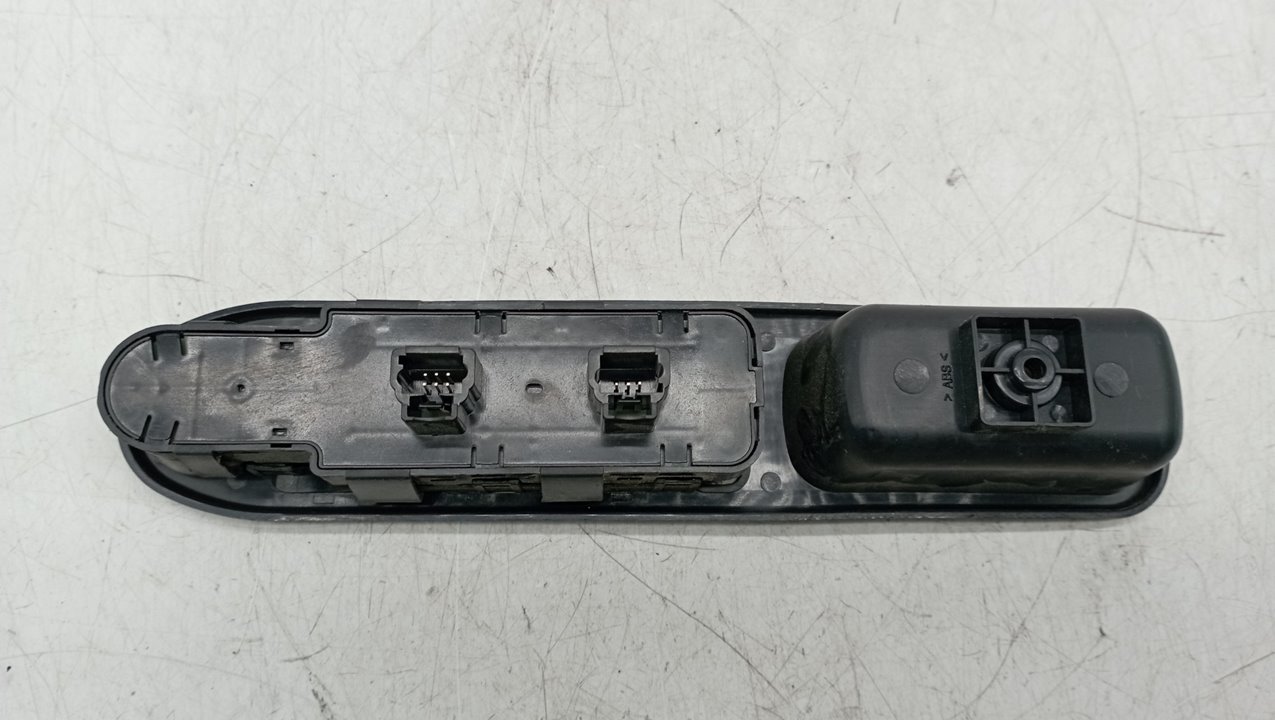 SIN DEFINIR MANDO ELEVALUNAS DELANTERO IZQUIERDO PEUGEOT 307 BREAK SW 2006 23256 devimagesvext/08283e45-1ba6-4c70-9a92-5b0ff35685bb/migcrv/imagenes/000/000/538/000000538788.jpeg