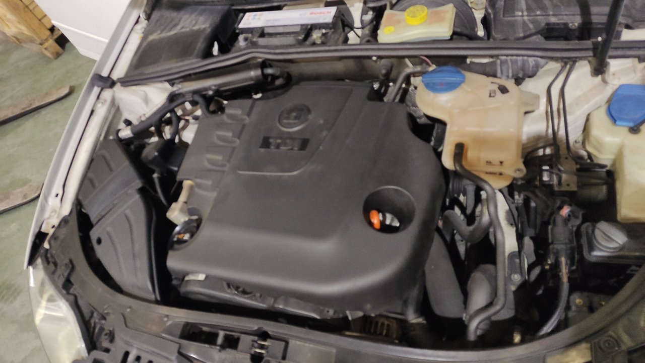 8E0955451AR DEPOSITO LIMPIA SEAT EXEO BERLINA 2009 13376 devimagesvext/08283e45-1ba6-4c70-9a92-5b0ff35685bb/migcrv/imagenes/000/000/539/000000539360.jpeg