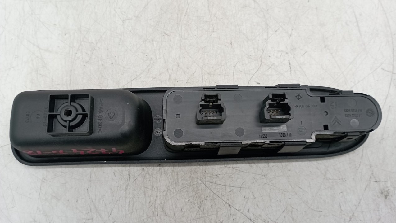 532697045 MANDO ELEVALUNAS DELANTERO IZQUIERDO PEUGEOT 307 BREAK SW 2003 23259 devimagesvext/08283e45-1ba6-4c70-9a92-5b0ff35685bb/migcrv/imagenes/000/000/539/000000539428.jpeg