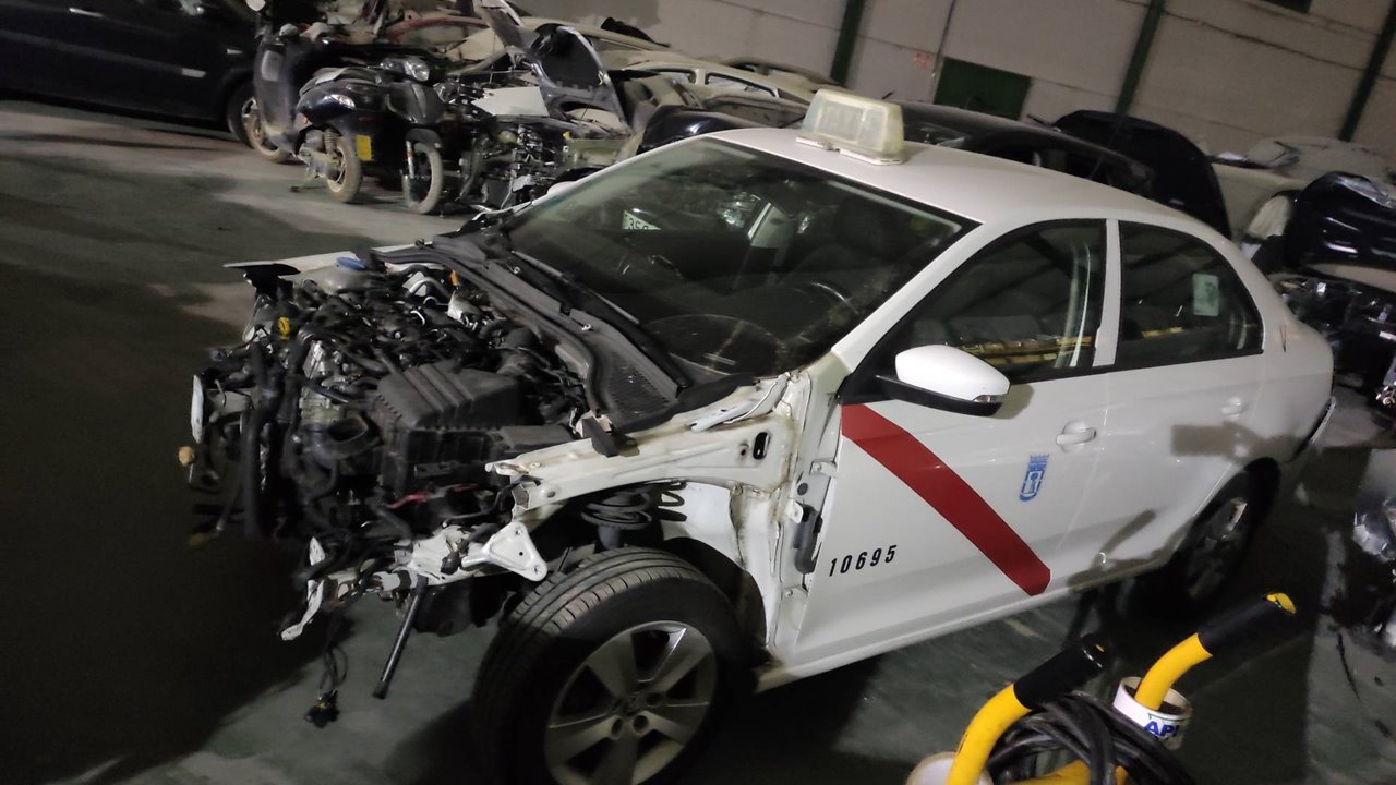 SIN DEFINIR BANDEJA TRASERA SKODA RAPID 2017 26298 devimagesvext/08283e45-1ba6-4c70-9a92-5b0ff35685bb/migcrv/imagenes/000/000/546/000000546728.jpeg