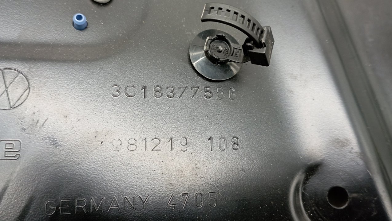 3C1837755G ELEVALUNAS DELANTERO IZQUIERDO SEAT IBIZA 1997 30110 devimagesvext/08283e45-1ba6-4c70-9a92-5b0ff35685bb/migcrv/imagenes/000/000/548/000000548530.jpeg