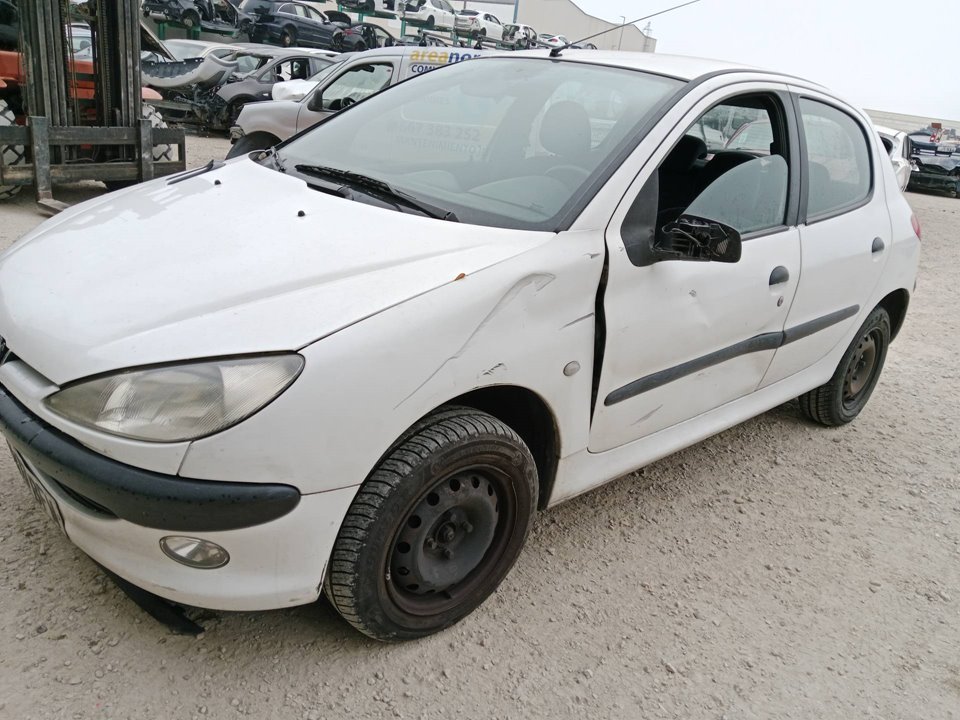 SIN DEFINIR PILOTO TRASERO DERECHO PEUGEOT 206 2001 31629 devimagesvext/08283e45-1ba6-4c70-9a92-5b0ff35685bb/migcrv/imagenes/000/000/552/000000552828.jpeg