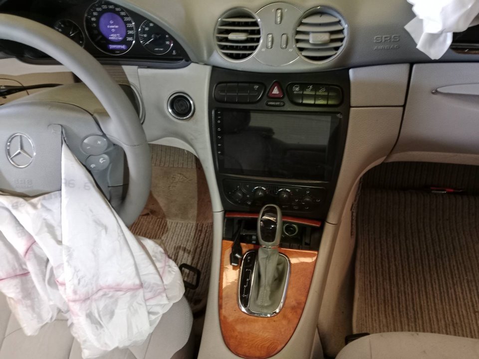 XM423SL  MERCEDES-BENZ CLK CABRIO 2003 10686 devimagesvext/08283e45-1ba6-4c70-9a92-5b0ff35685bb/migcrv/imagenes/000/000/556/000000556748.jpeg