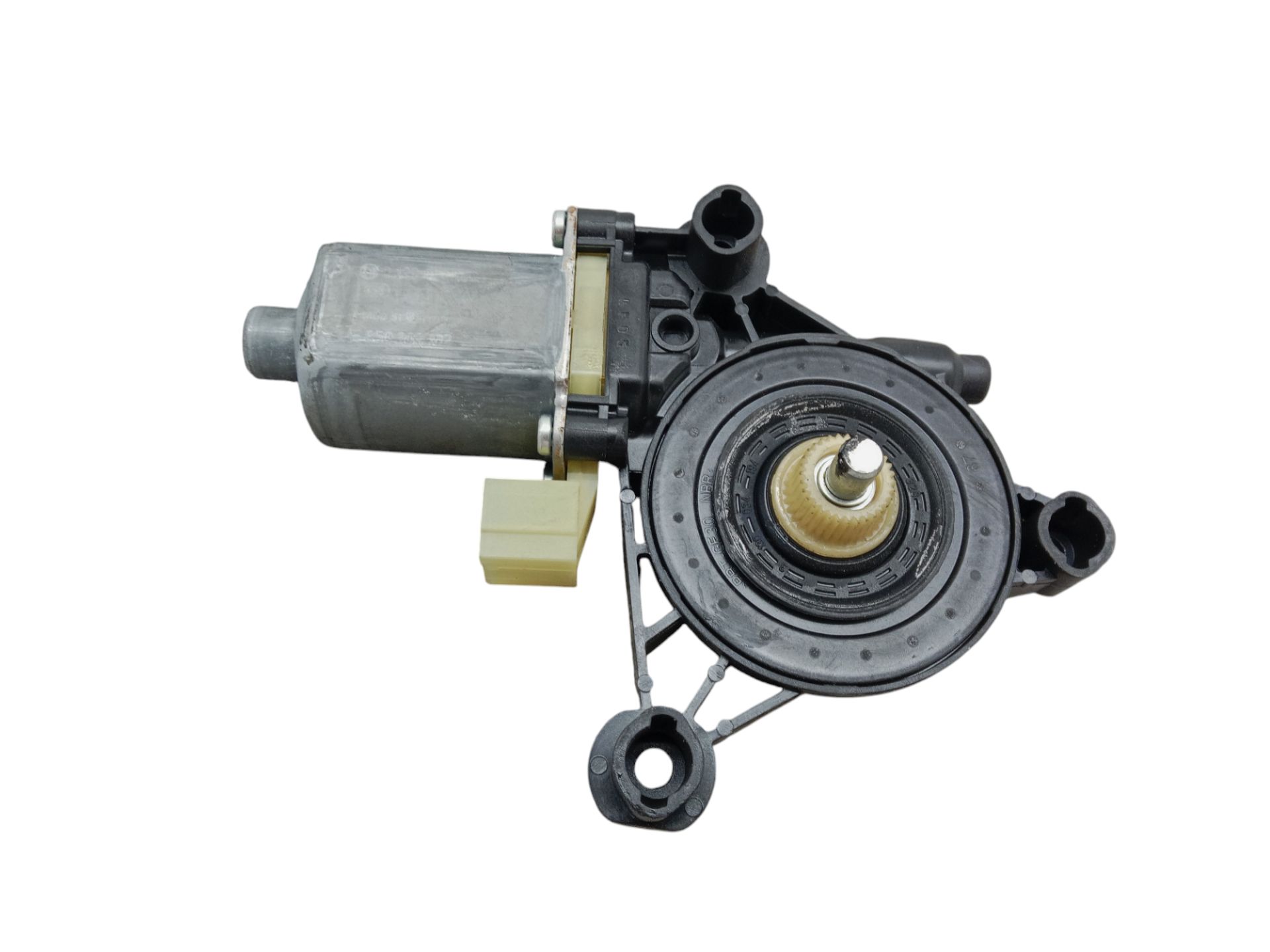 130822076 MOTOR ELEVALUNAS DELANTERO DERECHO VOLKSWAGEN GOLF VII BERLINA 2024 11648 devimagesvext/08283e45-1ba6-4c70-9a92-5b0ff35685bb/migcrv/imagenes/000/000/558/000000558795.jpeg