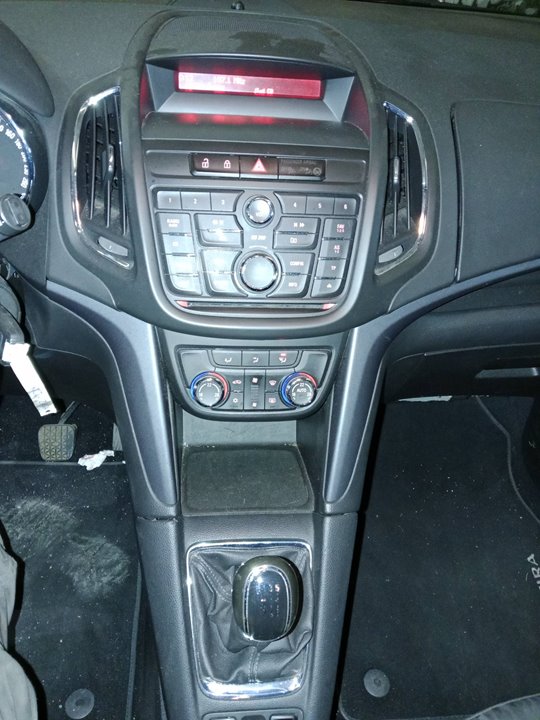 13305978 MANDO ELEVALUNAS DELANTERO IZQUIERDO OPEL ZAFIRA C TOURER 2015 12618 devimagesvext/08283e45-1ba6-4c70-9a92-5b0ff35685bb/migcrv/imagenes/000/000/562/000000562404.jpeg
