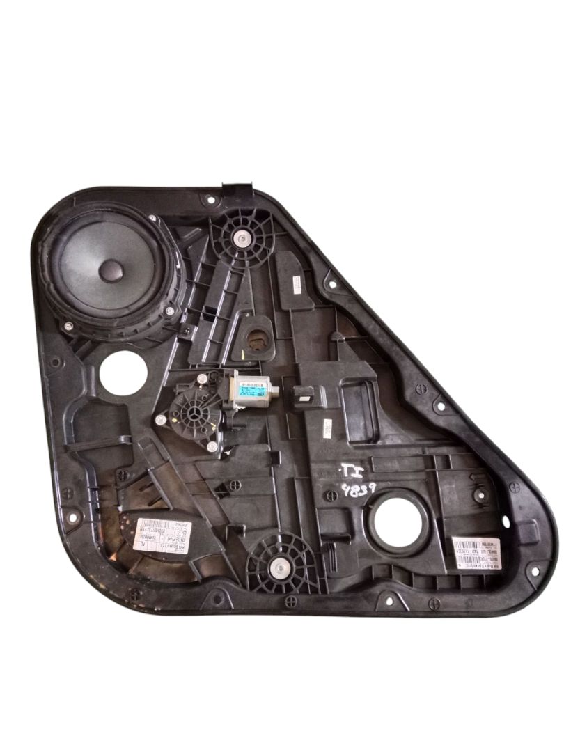 F1W387656 ELEVALUNAS TRASERO IZQUIERDO KIA SPORTAGE 2017 8893 devimagesvext/08283e45-1ba6-4c70-9a92-5b0ff35685bb/migcrv/imagenes/000/000/571/000000571097.jpeg