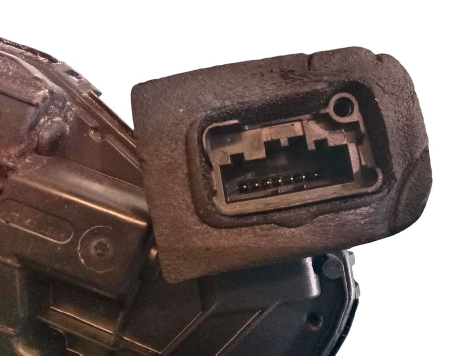 A6D5TA839016D CERRADURA PUERTA TRASERA DERECHA VOLKSWAGEN GOLF VII BERLINA 2024 30542 devimagesvext/08283e45-1ba6-4c70-9a92-5b0ff35685bb/migcrv/imagenes/000/000/575/000000575838.jpeg