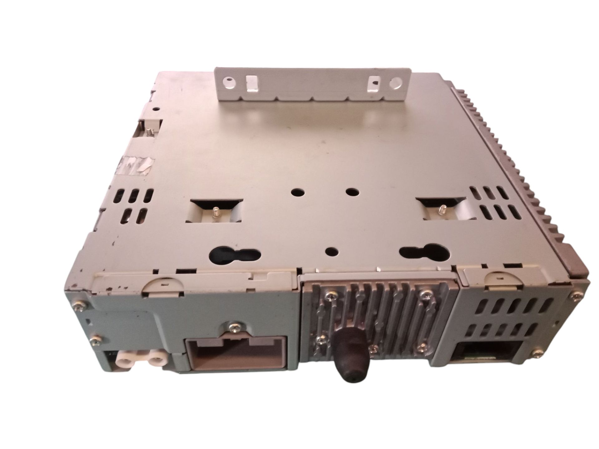 31210405AA SISTEMA AUDIO RADIO CD VOLVO V50 FAMILIAR 2007 12571 devimagesvext/08283e45-1ba6-4c70-9a92-5b0ff35685bb/migcrv/imagenes/000/000/580/000000580511.jpeg