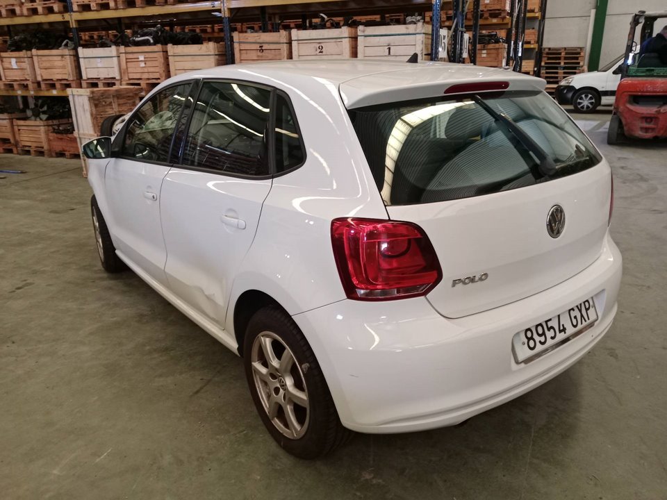 SIN DEFINIR BANDEJA TRASERA VOLKSWAGEN POLO 2010 26286 devimagesvext/08283e45-1ba6-4c70-9a92-5b0ff35685bb/migcrv/imagenes/000/000/584/000000584201.jpeg