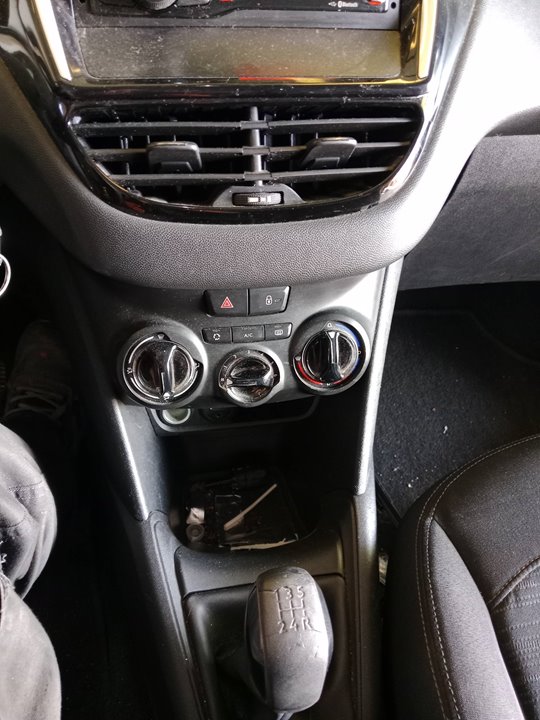 9673028680 CAJA RELES FUSIBLES PEUGEOT 208 2012 18618 devimagesvext/08283e45-1ba6-4c70-9a92-5b0ff35685bb/migcrv/imagenes/000/000/586/000000586277.jpeg