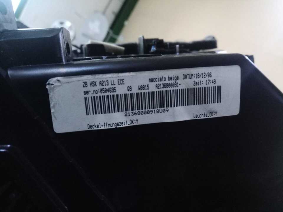 A2136800091 GUANTERA MERCEDES-BENZ E BERLINA 2019 25749 devimagesvext/08283e45-1ba6-4c70-9a92-5b0ff35685bb/migcrv/imagenes/000/000/587/000000587643.jpeg