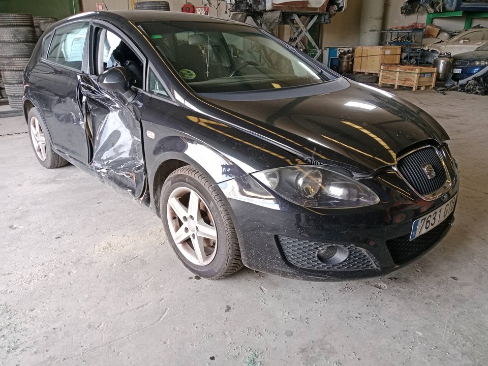 5P0962125A MANDO MULTIFUNCION SEAT LEON 2010 23824 devimagesvext/08283e45-1ba6-4c70-9a92-5b0ff35685bb/migcrv/imagenes/000/000/594/000000594381.jpeg