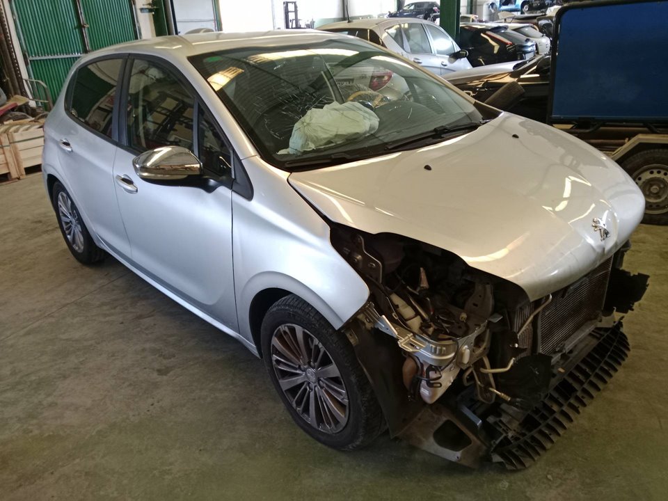 SIN DEFINIR BANDEJA TRASERA PEUGEOT 208 2017 26309 devimagesvext/08283e45-1ba6-4c70-9a92-5b0ff35685bb/migcrv/imagenes/000/000/595/000000595821.jpeg
