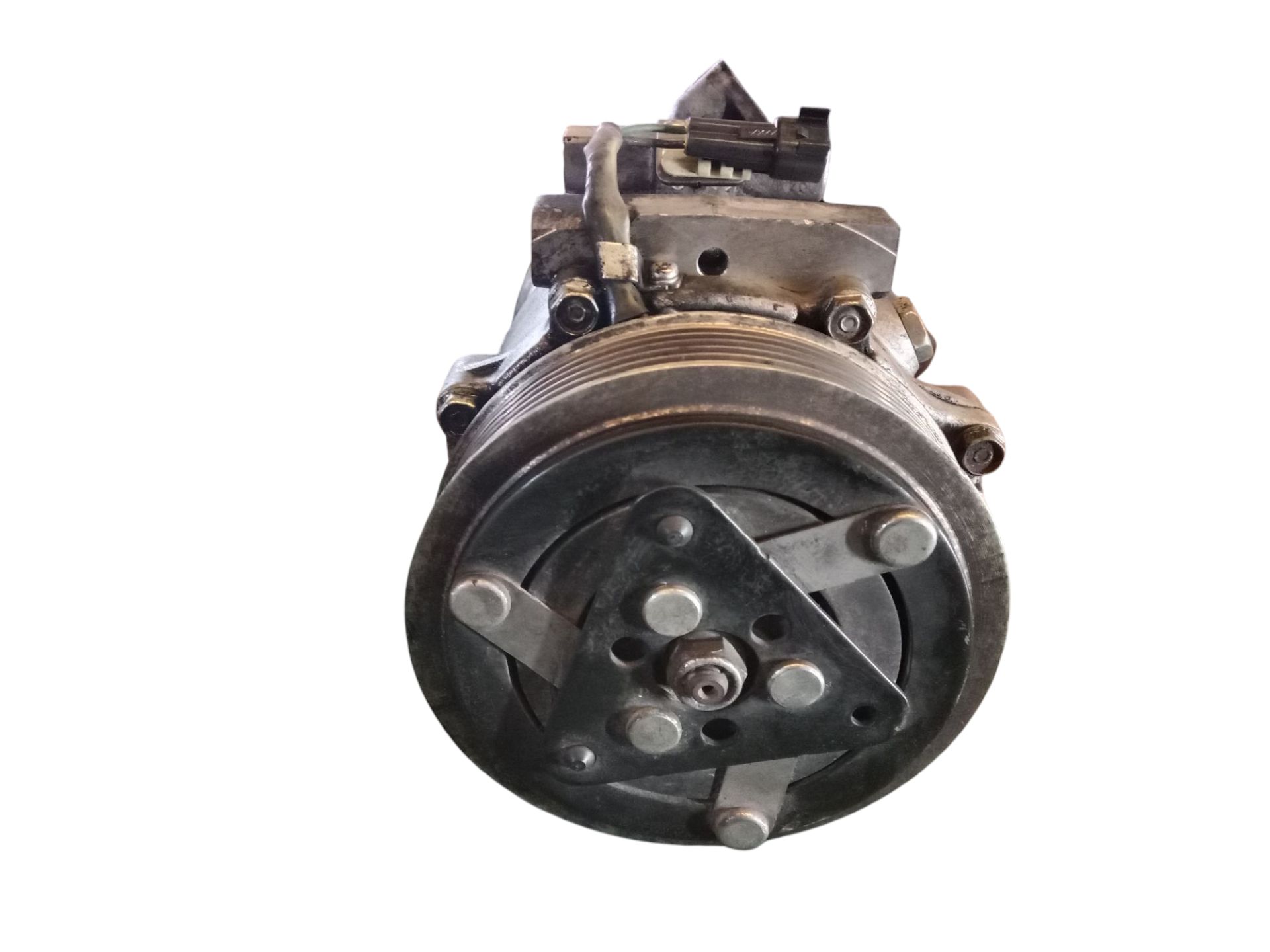 3M5H19D629TA COMPRESOR AIRE ACONDICIONADO VOLVO C30 2007 9878 devimagesvext/08283e45-1ba6-4c70-9a92-5b0ff35685bb/migcrv/imagenes/000/000/599/000000599256.jpeg