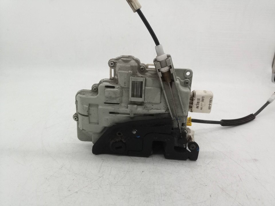 8K0839015 CERRADURA PUERTA TRASERA IZQUIERDA AUDI Q5 2009 30539 devimagesvext/08283e45-1ba6-4c70-9a92-5b0ff35685bb/migcrv/imagenes/000/000/606/000000606227.jpeg