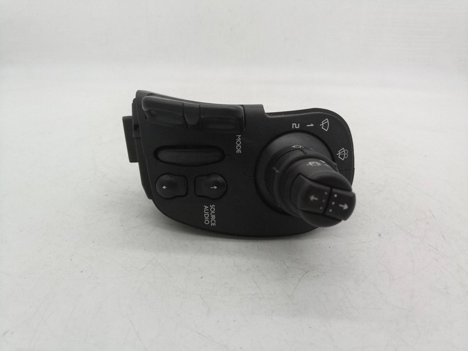 88103003027 MANDO LIMPIA RENAULT CLIO III 2007 22688 devimagesvext/08283e45-1ba6-4c70-9a92-5b0ff35685bb/migcrv/imagenes/000/000/608/000000608107.jpeg