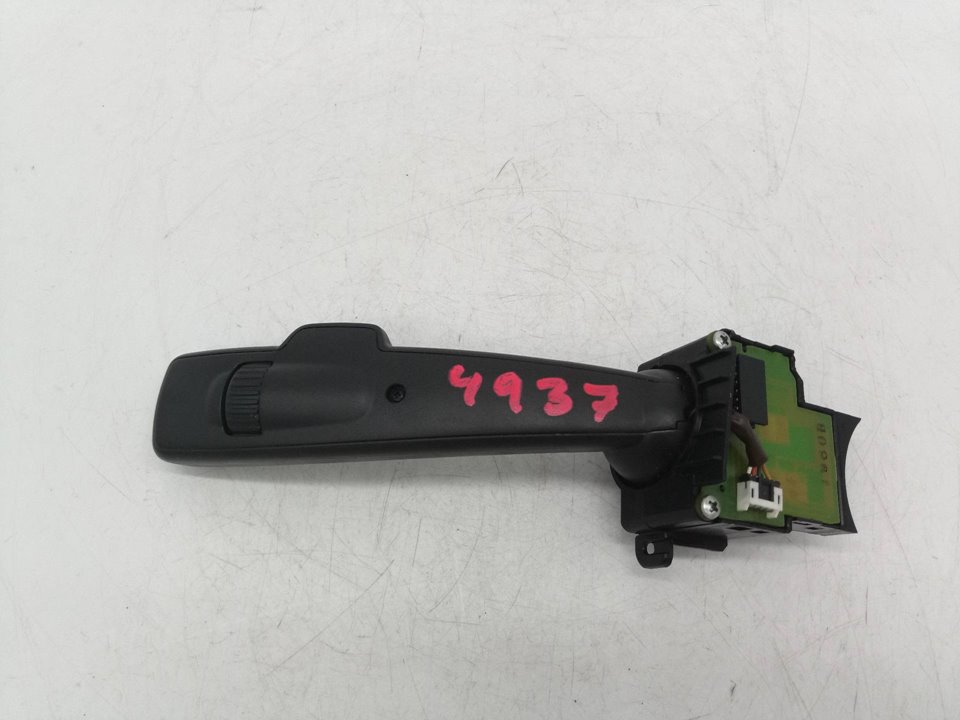 17D770 MANDO LIMPIA VOLVO C30 2007 22644 devimagesvext/08283e45-1ba6-4c70-9a92-5b0ff35685bb/migcrv/imagenes/000/000/608/000000608125.jpeg