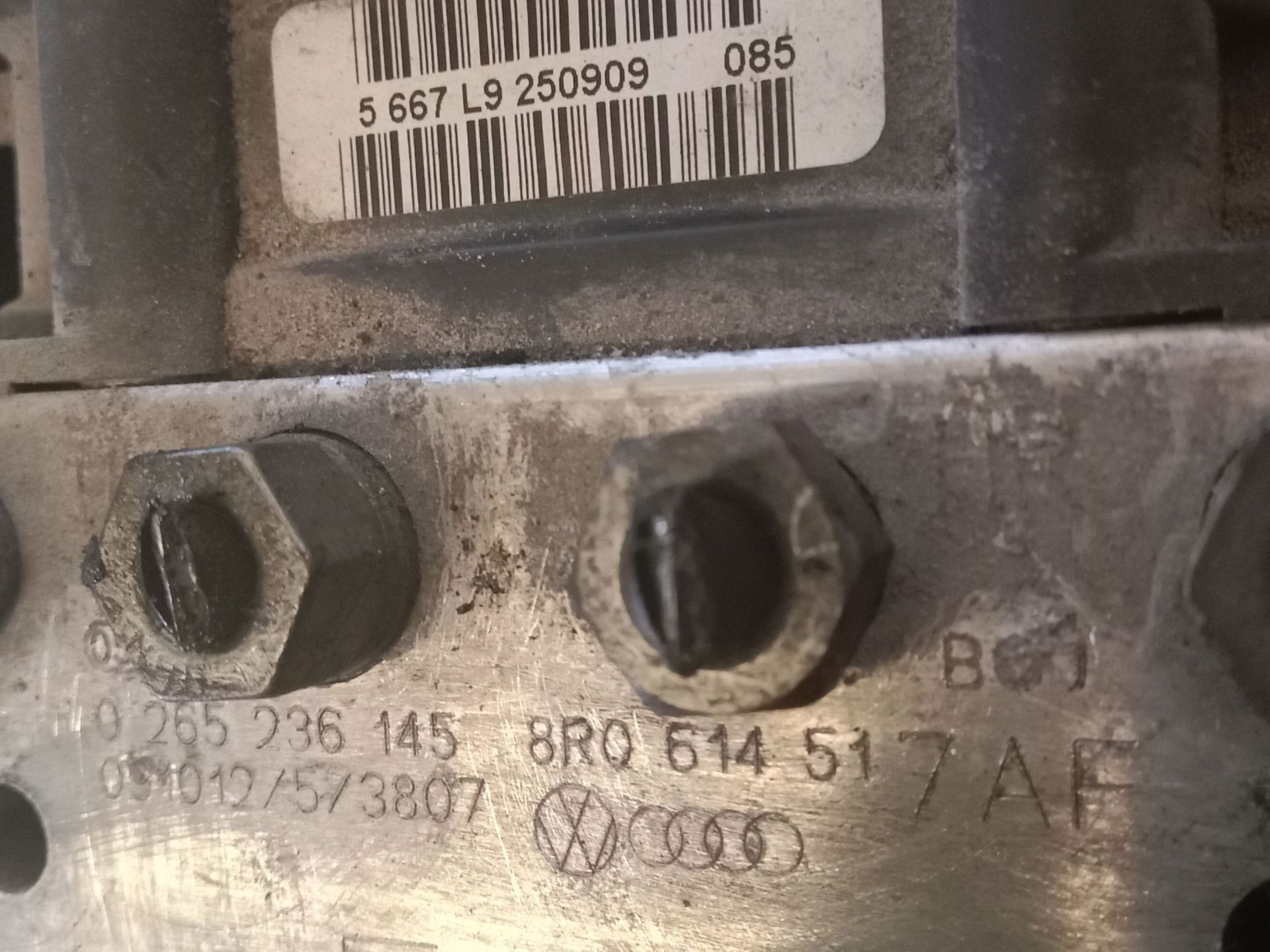 0265951043 ABS AUDI Q5 2009 13475 devimagesvext/08283e45-1ba6-4c70-9a92-5b0ff35685bb/migcrv/imagenes/000/000/609/000000609762.jpeg