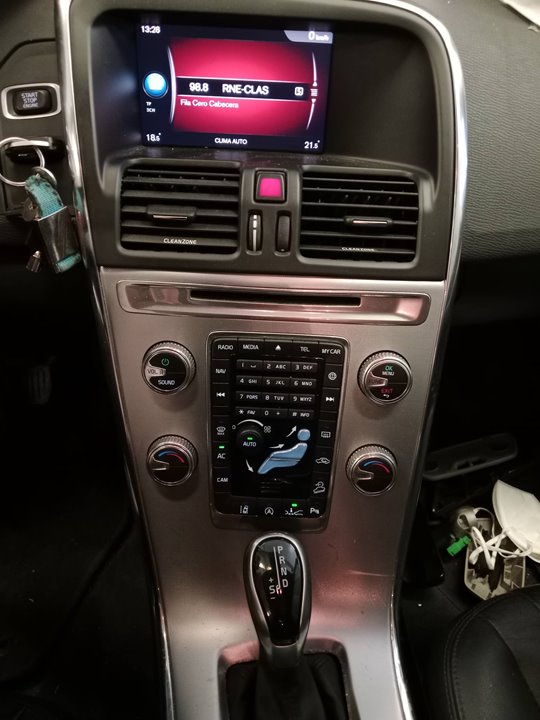 31667604AA SISTEMA AUDIO RADIO CD VOLVO XC60 2017 22976 devimagesvext/08283e45-1ba6-4c70-9a92-5b0ff35685bb/migcrv/imagenes/000/000/612/000000612503.jpeg