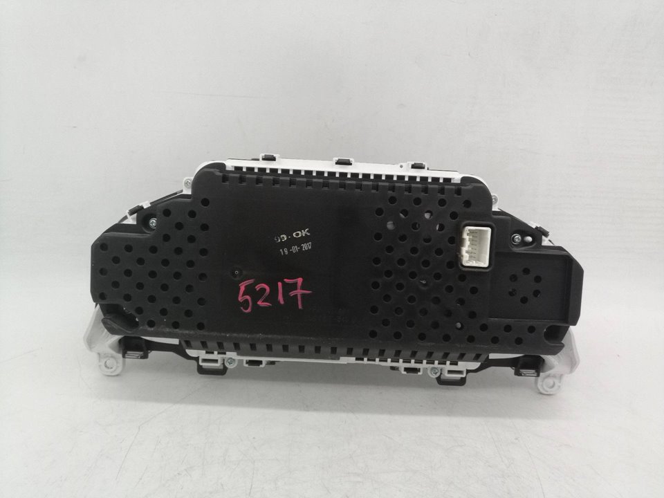36003011 CUADRO INSTRUMENTOS VOLVO XC60 2017 22388 devimagesvext/08283e45-1ba6-4c70-9a92-5b0ff35685bb/migcrv/imagenes/000/000/613/000000613917.jpeg