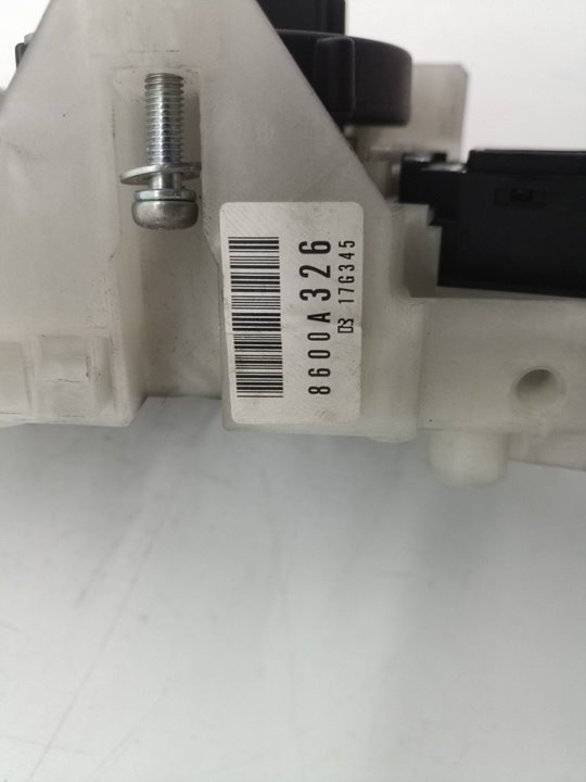 8600A326 MANDO MULTIFUNCION MITSUBISHI OUTLANDER 2007 23550 devimagesvext/08283e45-1ba6-4c70-9a92-5b0ff35685bb/migcrv/imagenes/000/000/616/000000616725.jpeg