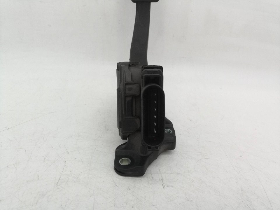 6PV01083401 PEDAL ACELERADOR VOLVO XC60 2017 26657 devimagesvext/08283e45-1ba6-4c70-9a92-5b0ff35685bb/migcrv/imagenes/000/000/617/000000617453.jpeg
