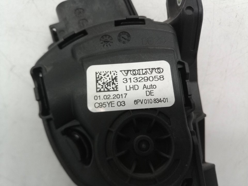6PV01083401 PEDAL ACELERADOR VOLVO XC60 2017 26657 devimagesvext/08283e45-1ba6-4c70-9a92-5b0ff35685bb/migcrv/imagenes/000/000/617/000000617455.jpeg