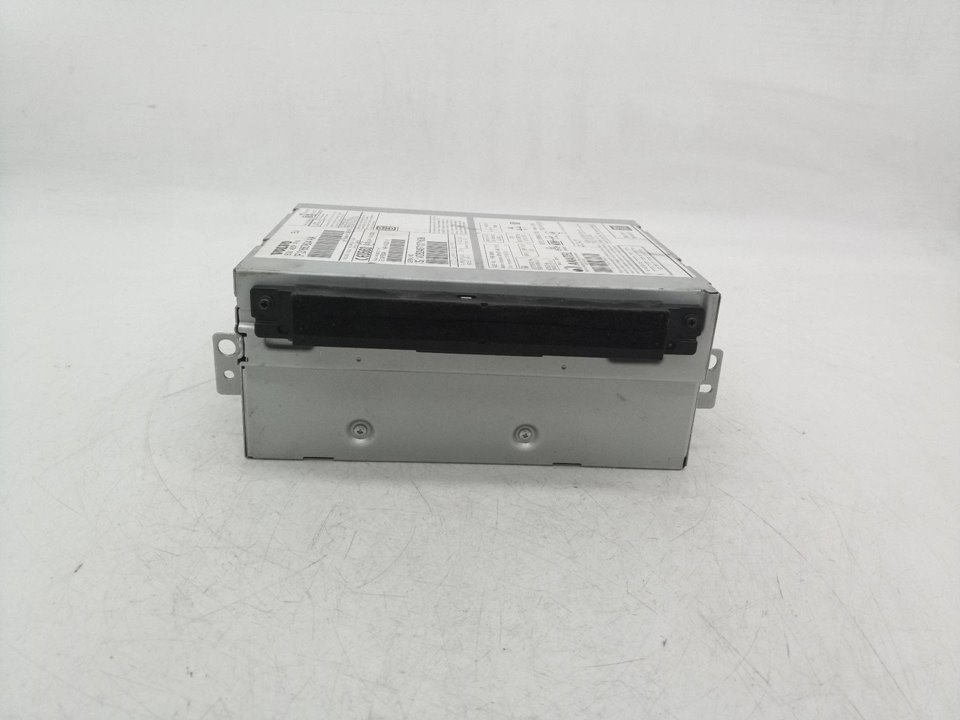 31667604AA SISTEMA AUDIO RADIO CD VOLVO XC60 2017 22976 devimagesvext/08283e45-1ba6-4c70-9a92-5b0ff35685bb/migcrv/imagenes/000/000/619/000000619305.jpeg