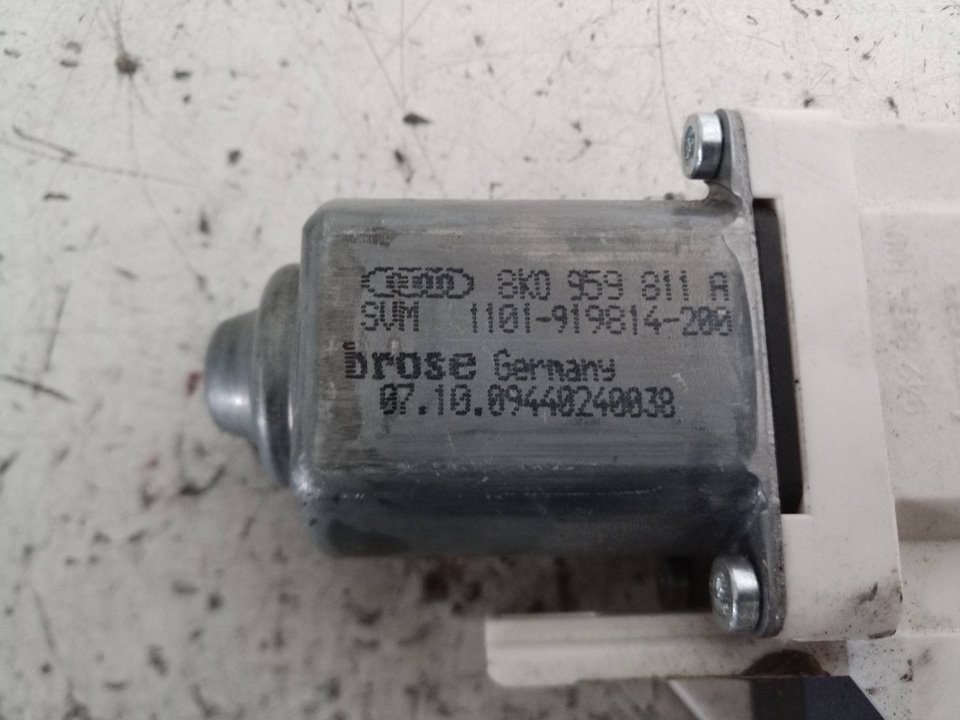8K0959811A ELEVALUNAS TRASERO IZQUIERDO AUDI Q5 2009 30337 devimagesvext/08283e45-1ba6-4c70-9a92-5b0ff35685bb/migcrv/imagenes/000/000/619/000000619859.jpeg