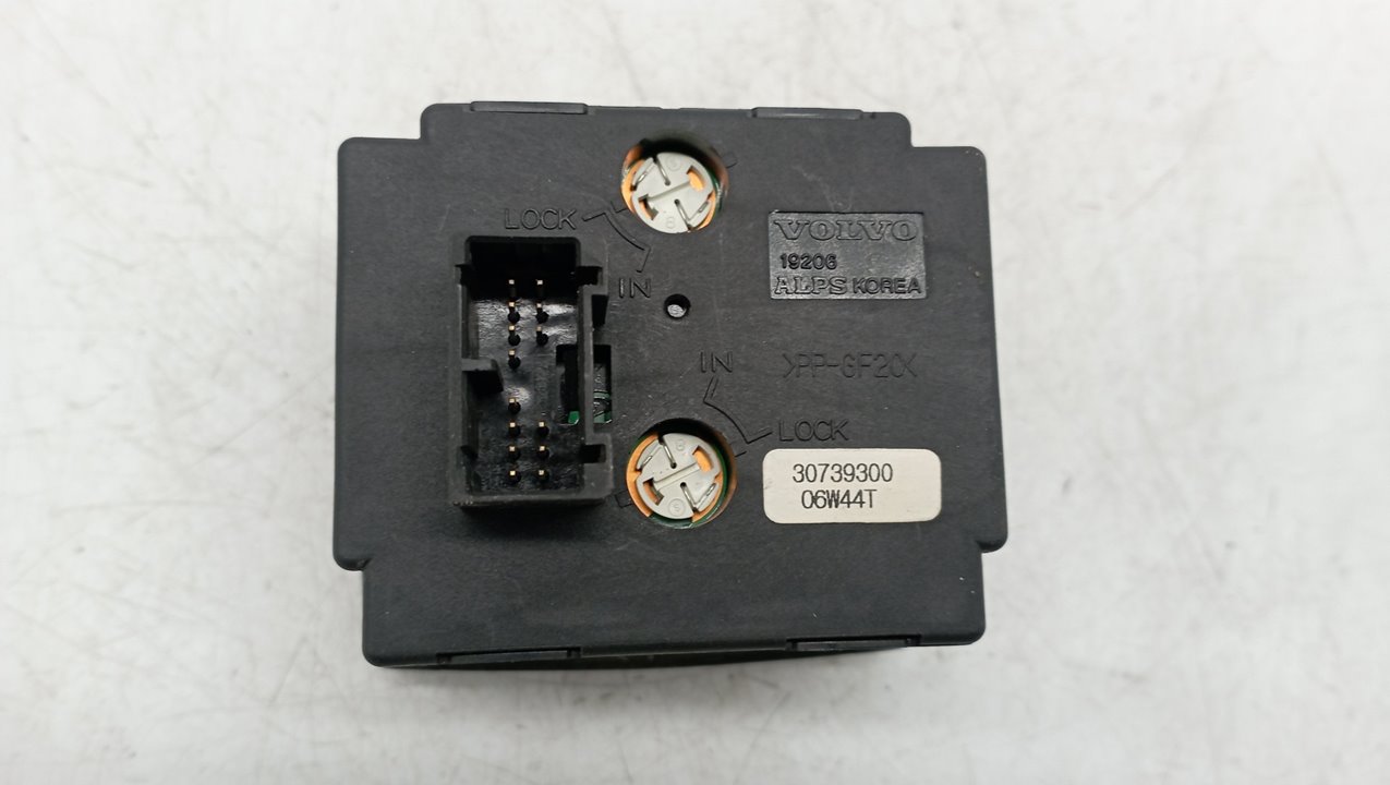 30739300 MANDO LUCES VOLVO C30 2007 22567 devimagesvext/08283e45-1ba6-4c70-9a92-5b0ff35685bb/migcrv/imagenes/000/000/623/000000623103.jpeg