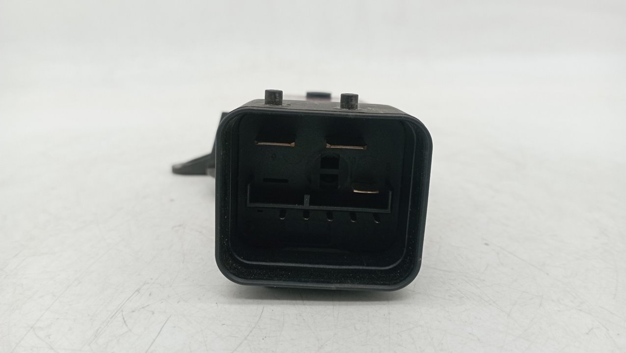 5J0919506 RELE ELECTROVENTILADORES SKODA FABIA 2011 24103 devimagesvext/08283e45-1ba6-4c70-9a92-5b0ff35685bb/migcrv/imagenes/000/000/623/000000623881.jpeg