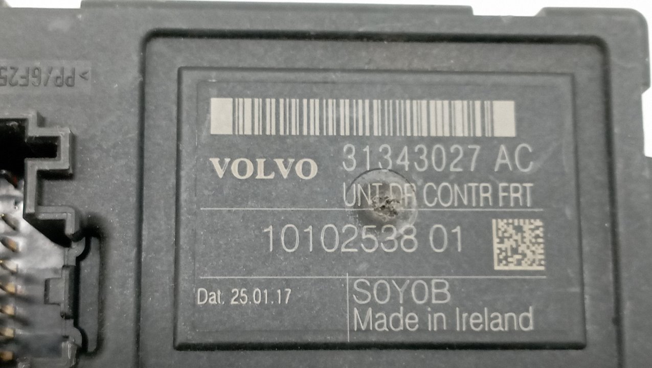 31343027AC  VOLVO XC60 2017 17892 devimagesvext/08283e45-1ba6-4c70-9a92-5b0ff35685bb/migcrv/imagenes/000/000/626/000000626551.jpeg
