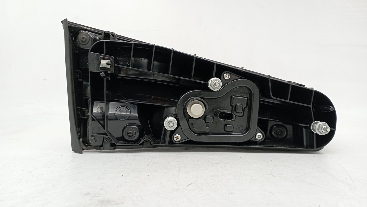 3202001838 PILOTO TRASERO DERECHO INTERIOR FIAT SIN DEFINIR 2021 31736 devimagesvext/08283e45-1ba6-4c70-9a92-5b0ff35685bb/migcrv/imagenes/000/000/626/000000626647.jpeg