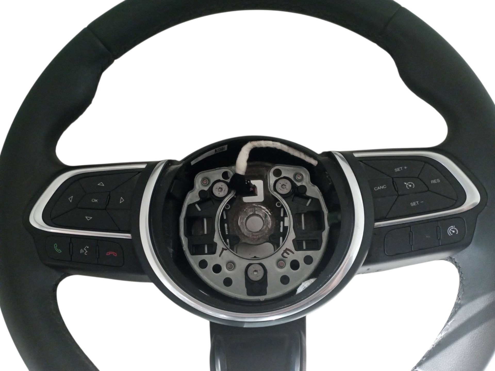 07357465220 VOLANTE FIAT SIN DEFINIR 2021 10120 devimagesvext/08283e45-1ba6-4c70-9a92-5b0ff35685bb/migcrv/imagenes/000/000/631/000000631858.jpeg