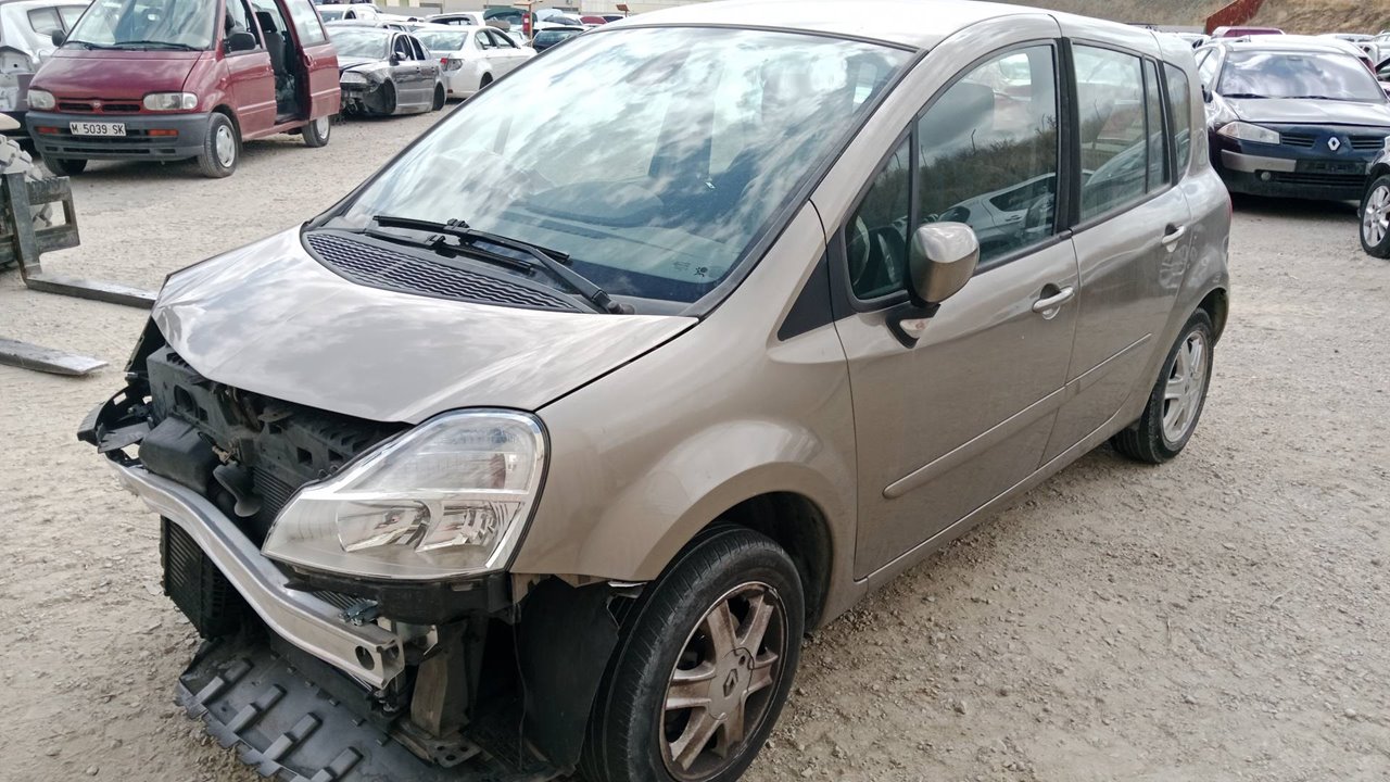 SIN DEFINIR PILOTO TRASERO DERECHO RENAULT GRAND MODUS 2010 9329 devimagesvext/08283e45-1ba6-4c70-9a92-5b0ff35685bb/migcrv/imagenes/000/000/632/000000632397.jpeg