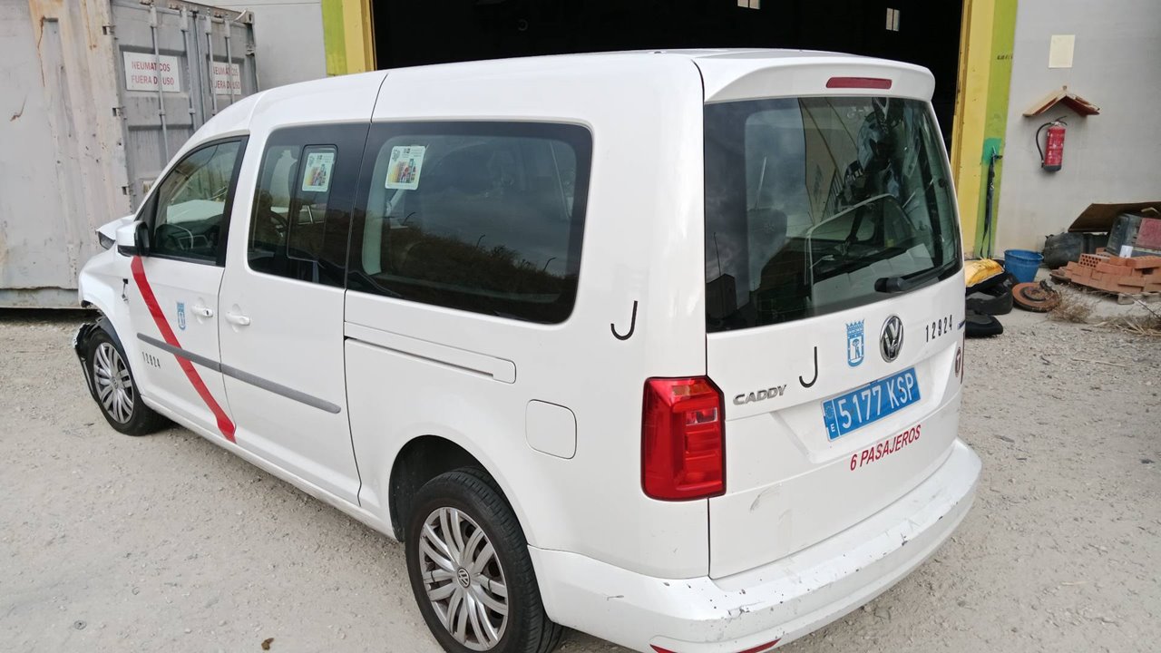 5L270818X CAJA RELES FUSIBLES VOLKSWAGEN CADDY PROFESIONAL 2018 10469 devimagesvext/08283e45-1ba6-4c70-9a92-5b0ff35685bb/migcrv/imagenes/000/000/633/000000633951.jpeg