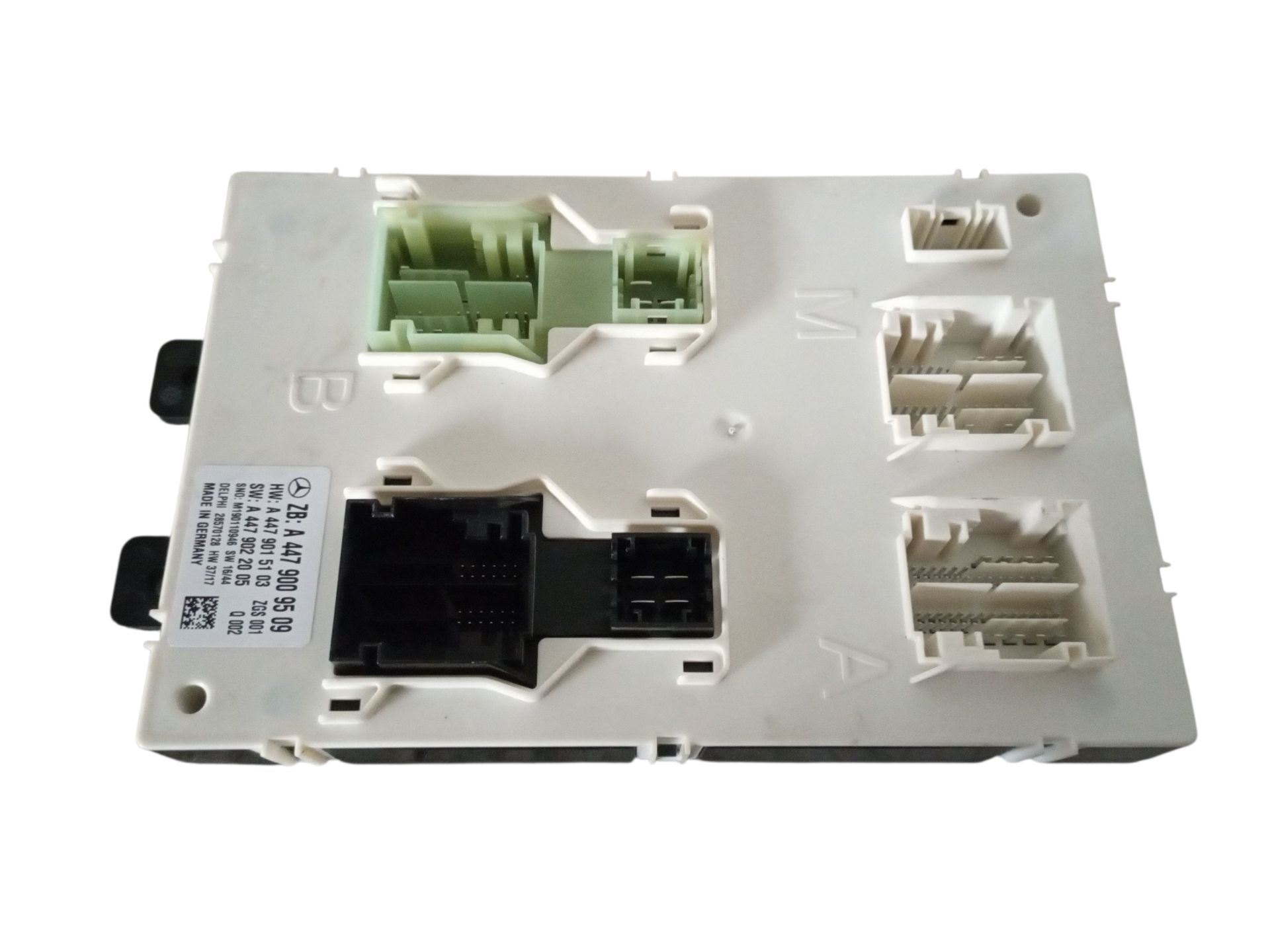 A4479009509 CAJA RELES FUSIBLES MERCEDES-BENZ VITO TOURER 2019 10442 devimagesvext/08283e45-1ba6-4c70-9a92-5b0ff35685bb/migcrv/imagenes/000/000/634/000000634786.jpeg