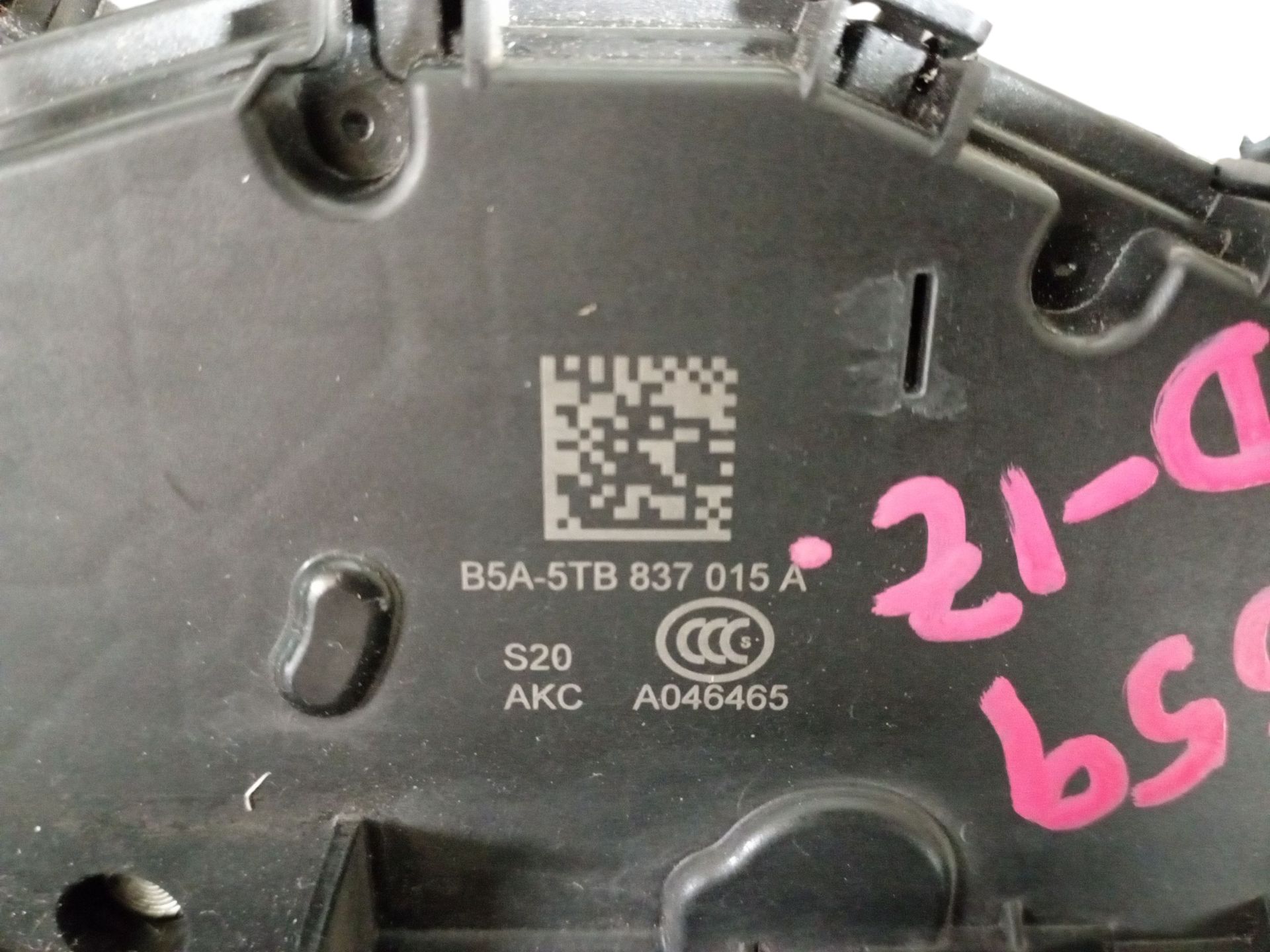 B5A5TB837015A CERRADURA PUERTA DELANTERA IZQUIERDA VOLKSWAGEN CADDY PROFESIONAL 2018 10200 devimagesvext/08283e45-1ba6-4c70-9a92-5b0ff35685bb/migcrv/imagenes/000/000/636/000000636624.jpeg