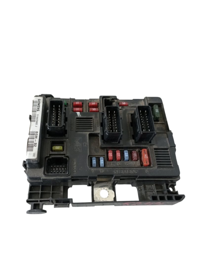T118470002J CAJA RELES FUSIBLES PEUGEOT PARTNER 2005 10447 devimagesvext/08283e45-1ba6-4c70-9a92-5b0ff35685bb/migcrv/imagenes/000/000/642/000000642527.jpeg