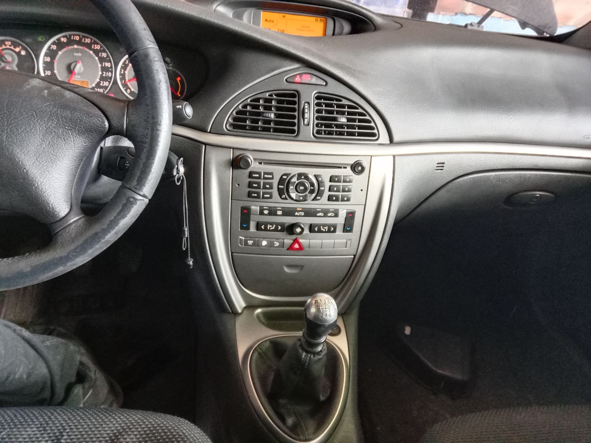 9657718780 CAJA RELES FUSIBLES CITROEN C5 BERLINA 2005 34281 devimagesvext/08283e45-1ba6-4c70-9a92-5b0ff35685bb/migcrv/imagenes/000/000/648/000000648979.jpeg