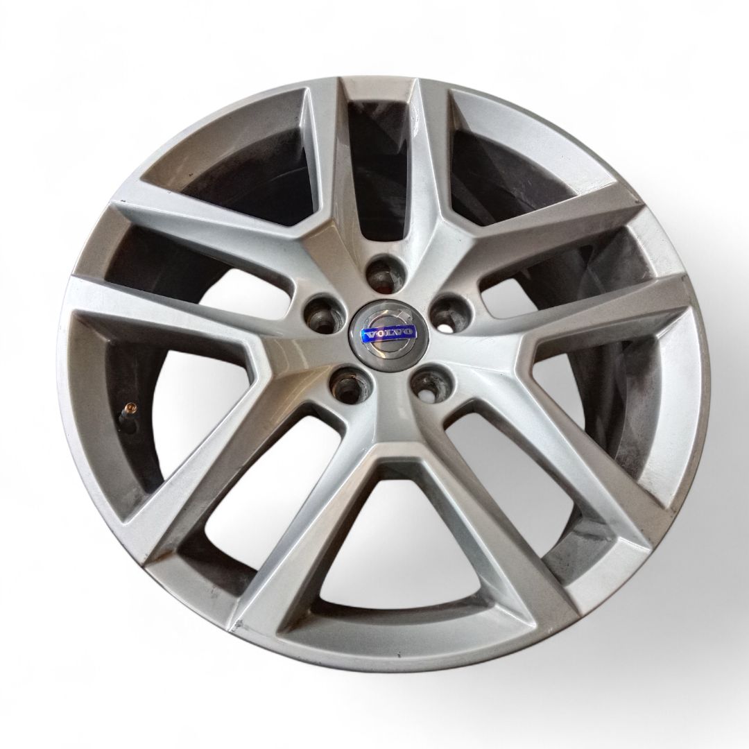 R18 LLANTA VOLVO XC60 2017 13418 devimagesvext/08283e45-1ba6-4c70-9a92-5b0ff35685bb/migcrv/imagenes/000/000/650/000000650924.jpeg