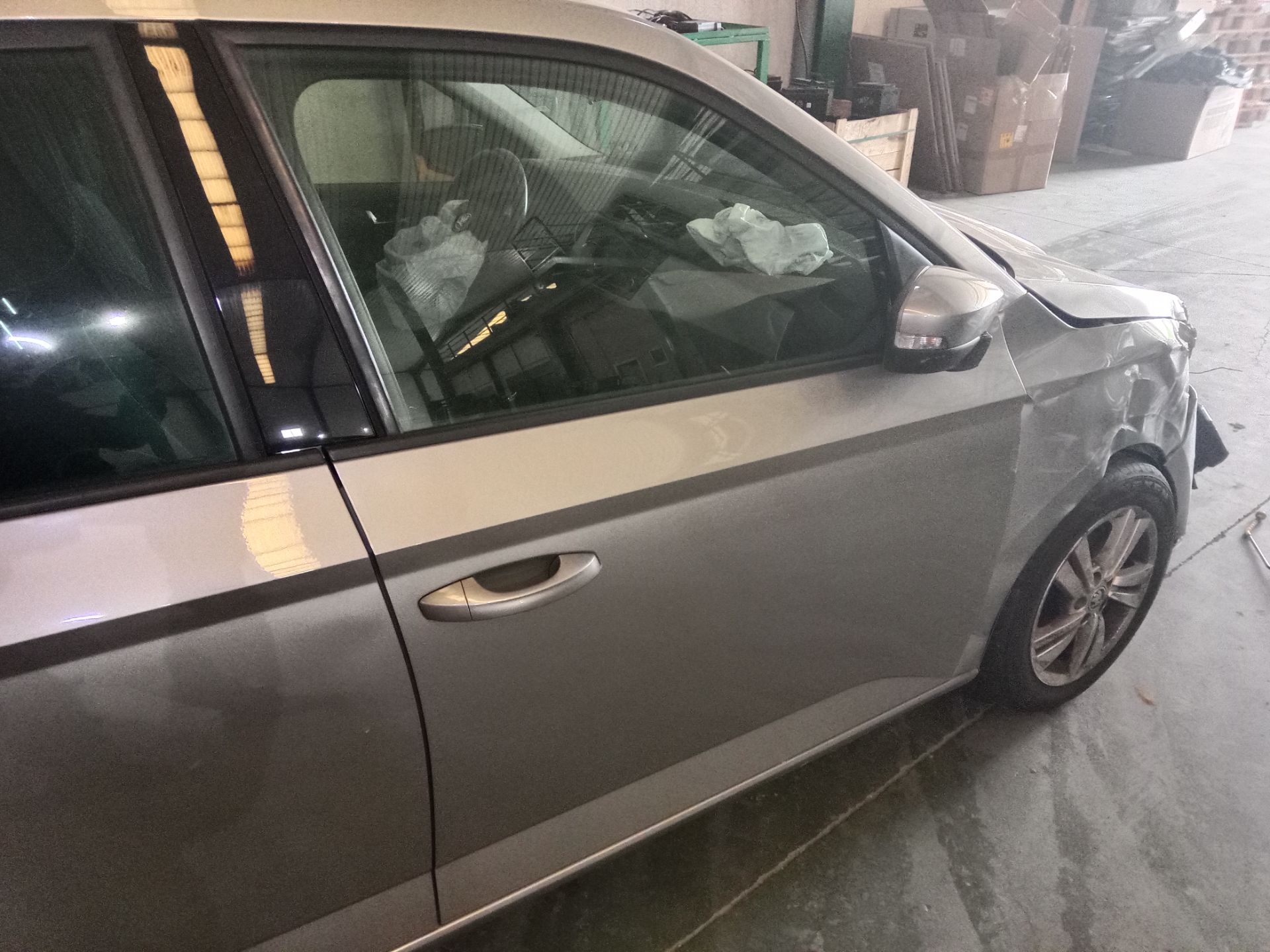 SIN DEFINIR PUERTA DELANTERA DERECHA SKODA FABIA 2019 8529 devimagesvext/08283e45-1ba6-4c70-9a92-5b0ff35685bb/migcrv/imagenes/000/000/652/000000652144.jpeg