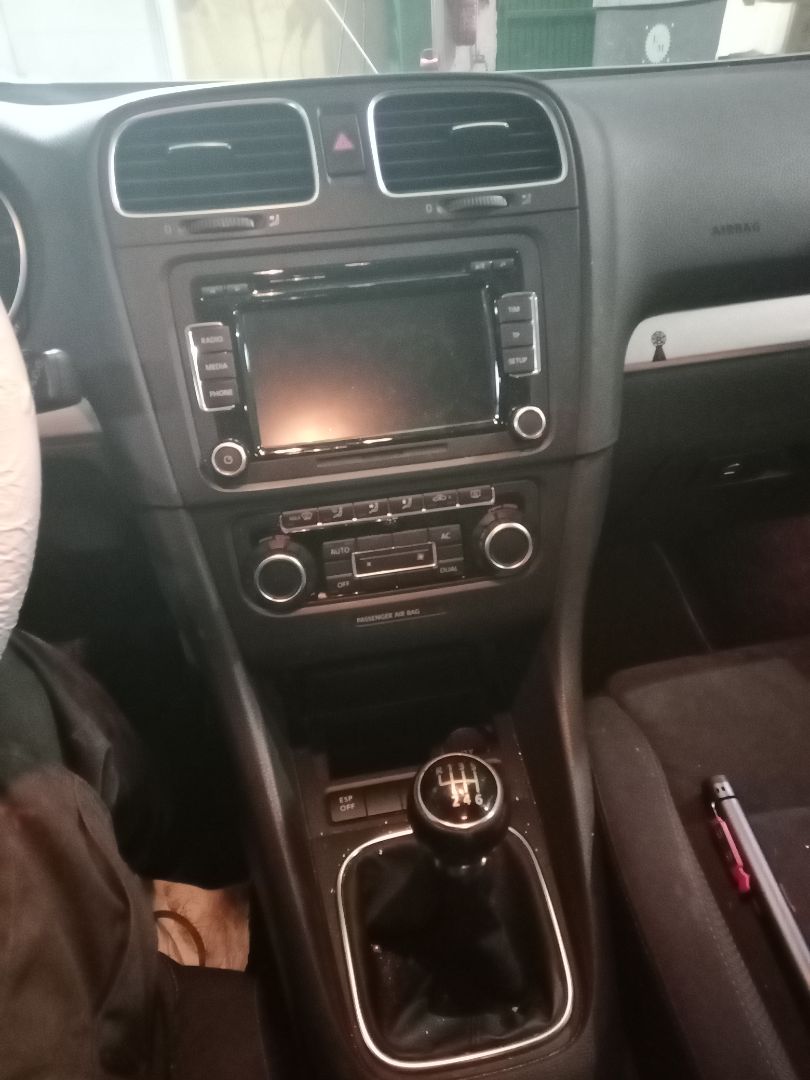 SIN DEFINIR BANDEJA TRASERA VOLKSWAGEN GOLF VI 2010 13001 devimagesvext/08283e45-1ba6-4c70-9a92-5b0ff35685bb/migcrv/imagenes/000/000/653/000000653424.jpeg