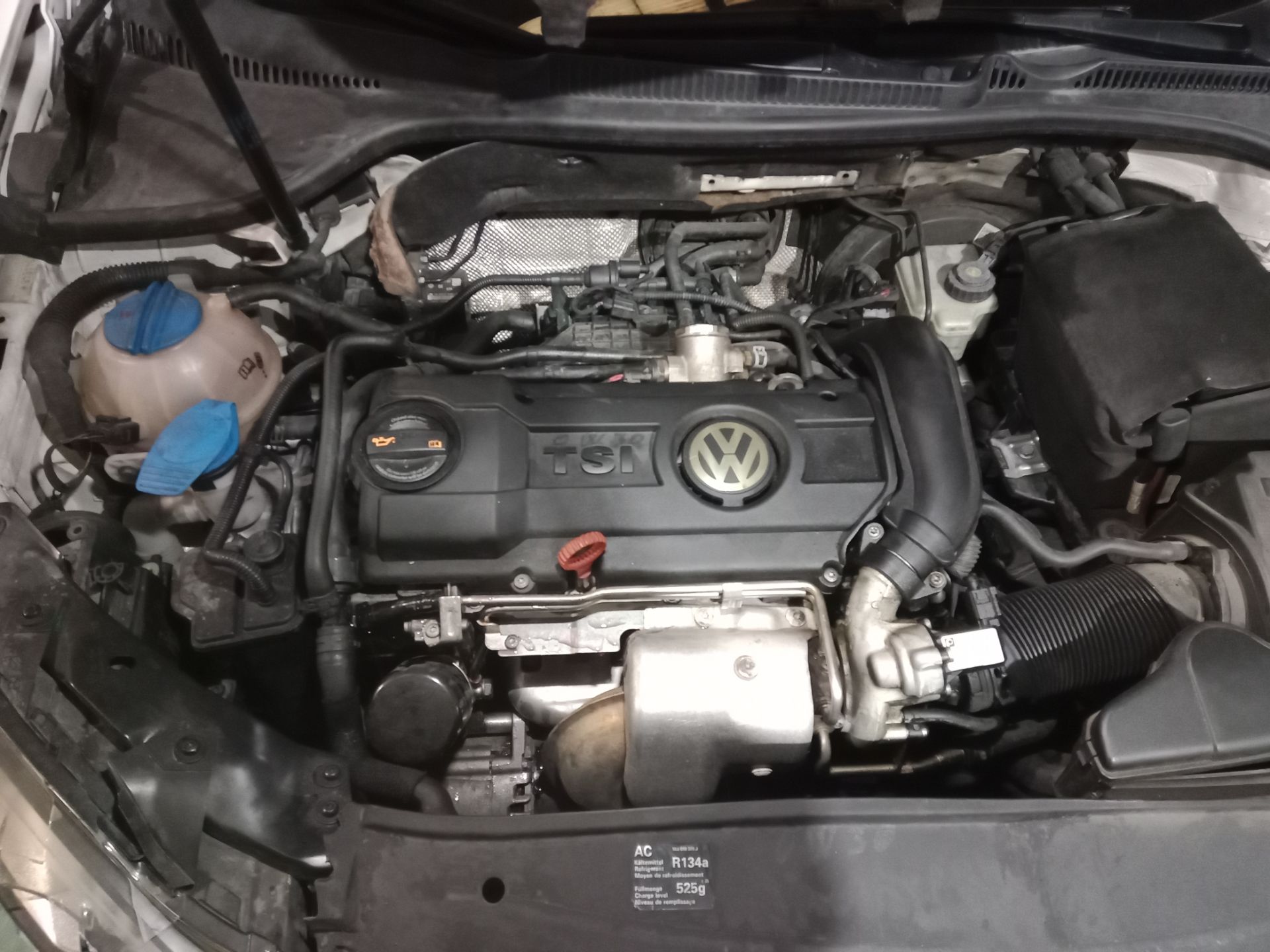 SIN DEFINIR BANDEJA TRASERA VOLKSWAGEN GOLF VI 2010 13001 devimagesvext/08283e45-1ba6-4c70-9a92-5b0ff35685bb/migcrv/imagenes/000/000/653/000000653436.jpeg