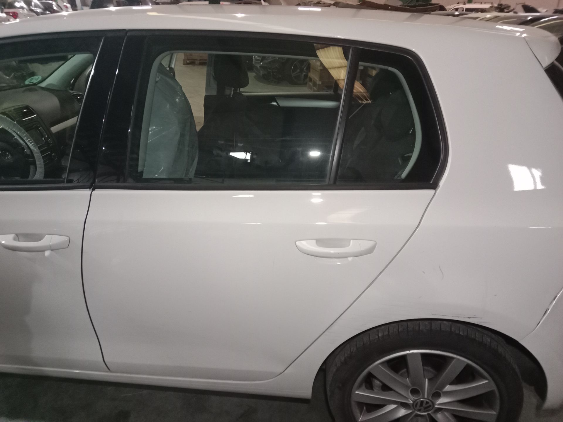 SIN DEFINIR PUERTA TRASERA IZQUIERDA VOLKSWAGEN GOLF VI 2010 8532 devimagesvext/08283e45-1ba6-4c70-9a92-5b0ff35685bb/migcrv/imagenes/000/000/653/000000653458.jpeg
