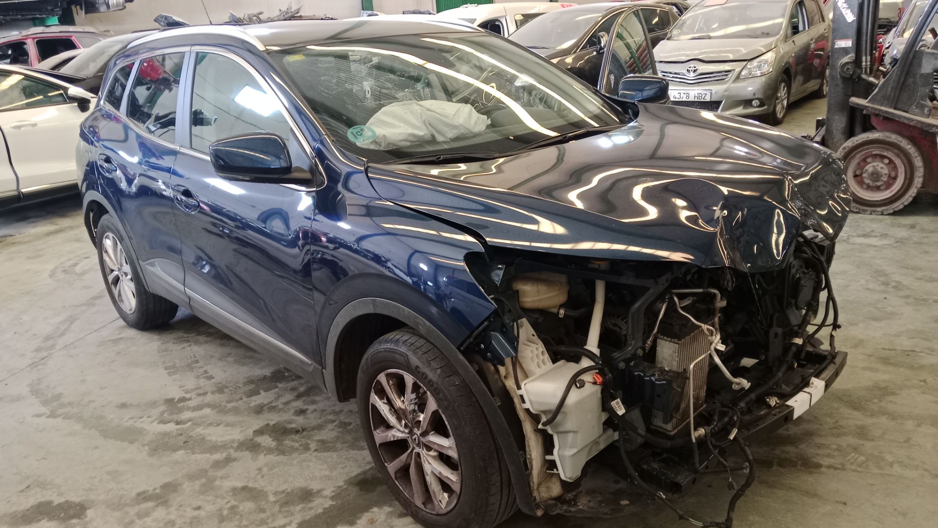 799228161R BANDEJA TRASERA RENAULT KADJAR 2016 13005 devimagesvext/08283e45-1ba6-4c70-9a92-5b0ff35685bb/migcrv/imagenes/000/000/657/000000657630.jpeg