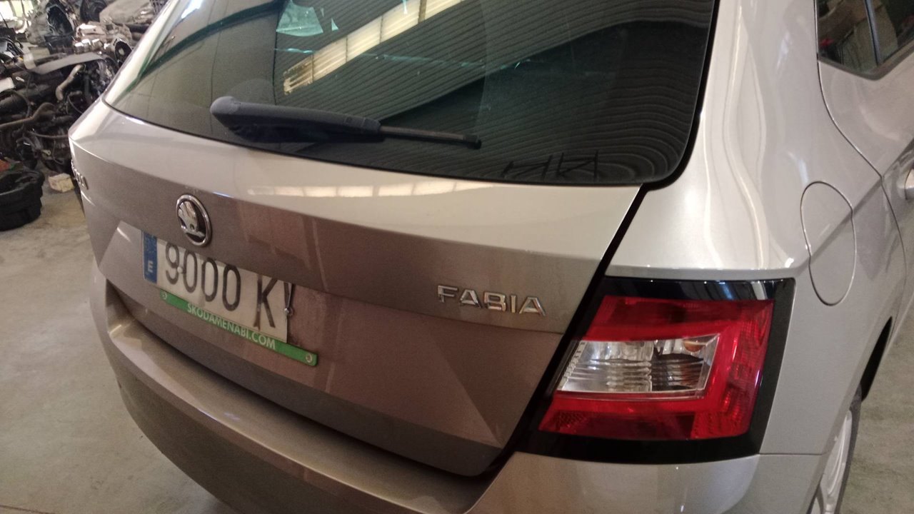 SIN DEFINIR PORTON TRASERO SKODA FABIA 2019 9298 devimagesvext/08283e45-1ba6-4c70-9a92-5b0ff35685bb/migcrv/imagenes/000/000/657/000000657961.jpeg